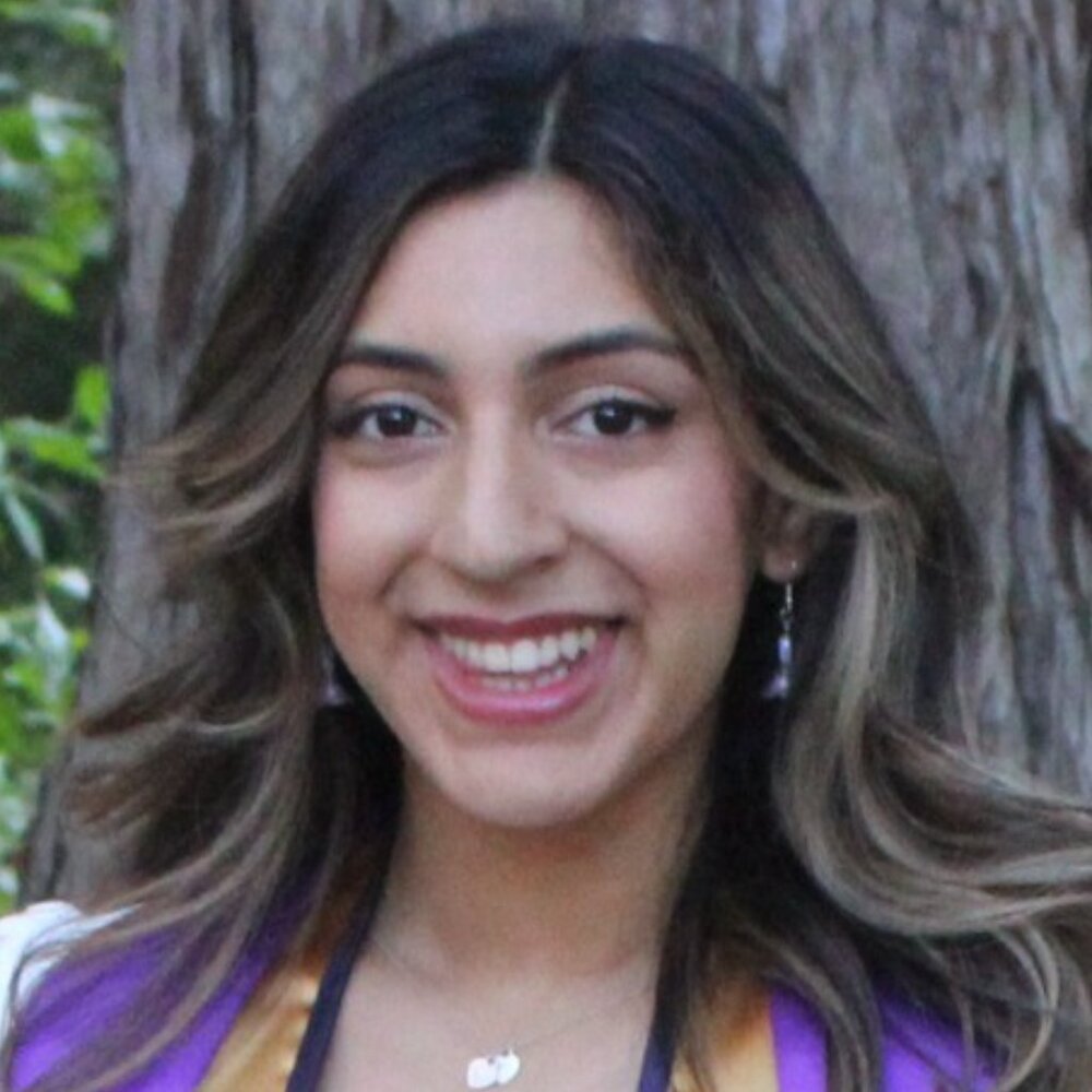 Meet your Posher, Mia